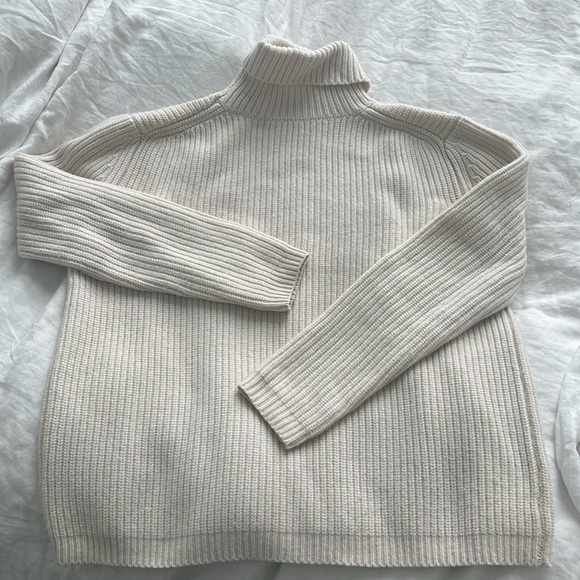 Jenni Kayne Cashmere Turtleneck - Picture 4 of 14